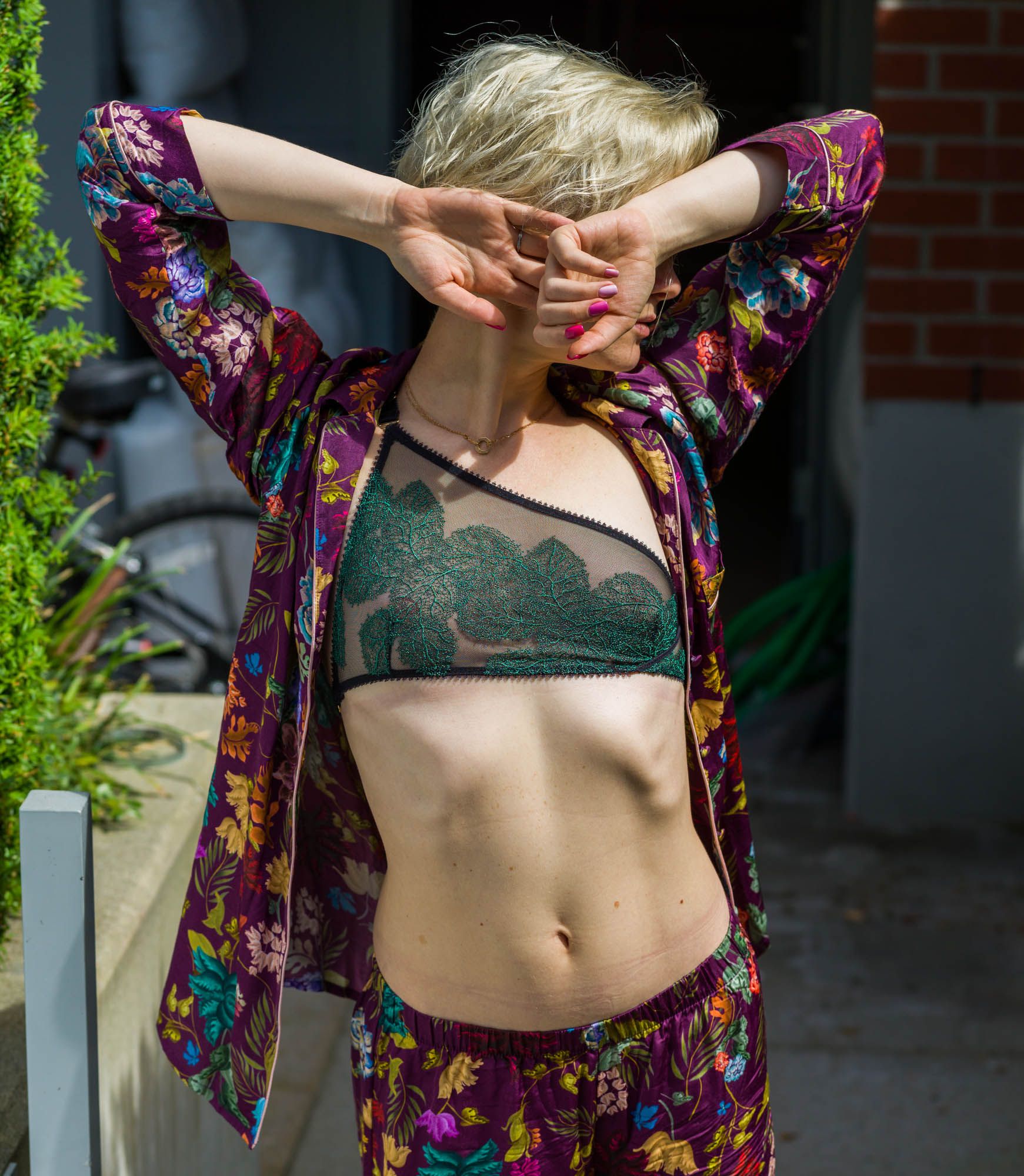 Loving myself. Review of Mystique by Tisja Damen